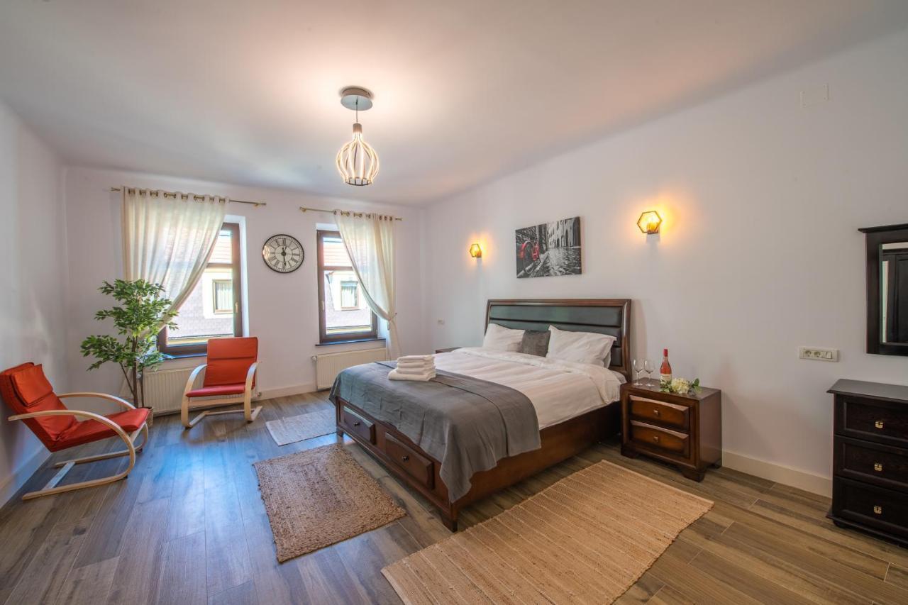 Old Town Suites Braszów Zewnętrze zdjęcie