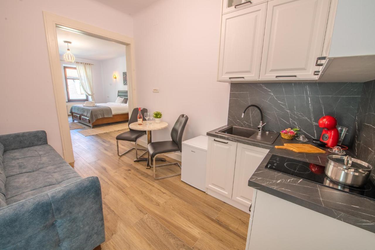Old Town Suites Braszów Zewnętrze zdjęcie