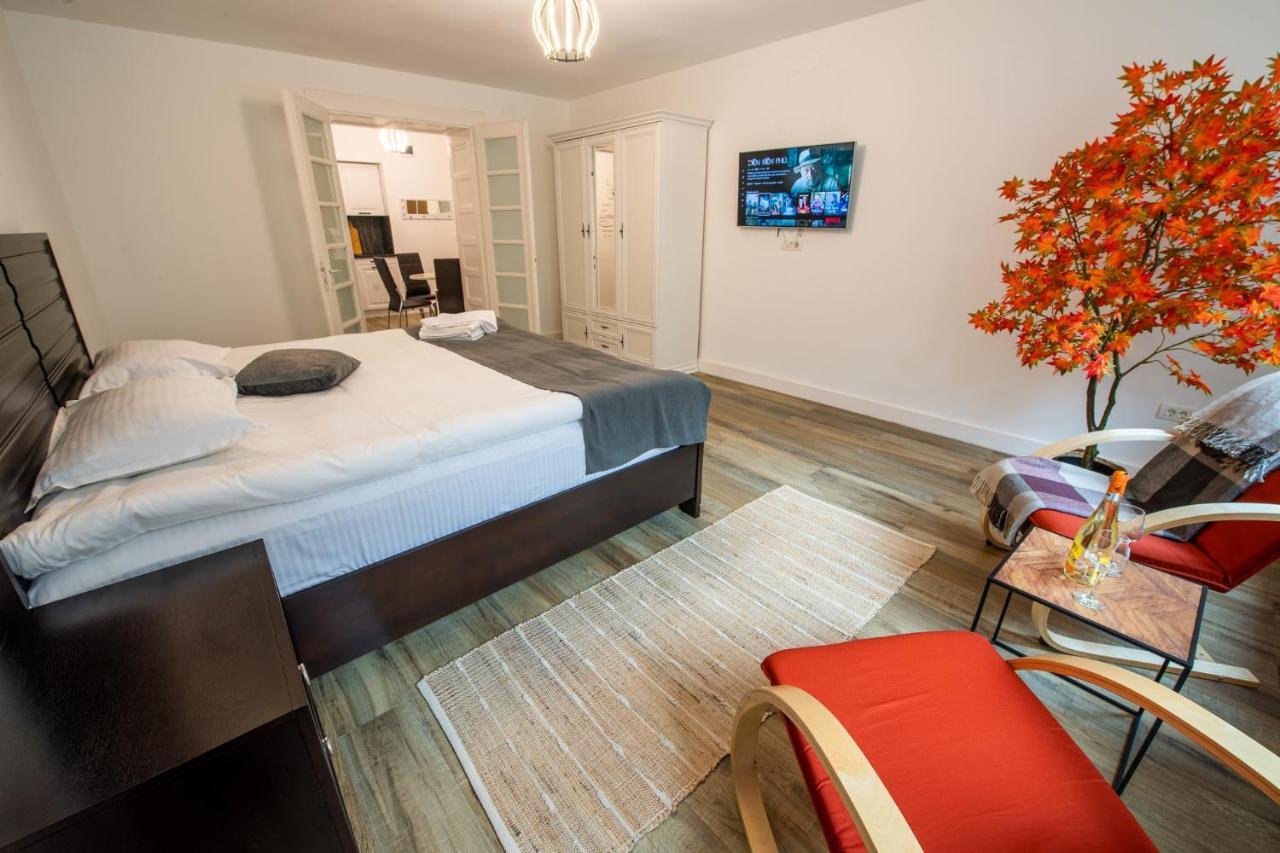 Old Town Suites Braszów Zewnętrze zdjęcie